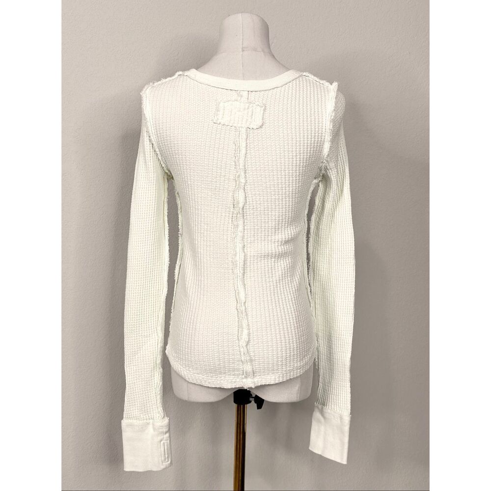 Free People Lucky Locket Thermal Tee Ivory Heart Graphic Thumbhole Small - Picture 16 of 16